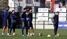 Fenerbahçe'de Hazırlıklar Eksik Olarak...