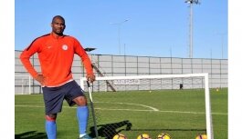 Kweuke;117 Maç;57 Gol..